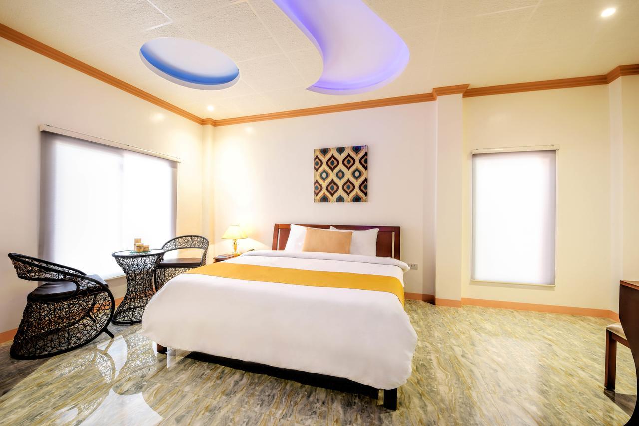 Kabaleyan Cove Resort Powered By Cocotel San Carlos  Екстериор снимка